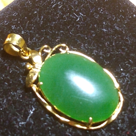 14 kt yellow Gold Jade Pendant. - Picture 3 of 6